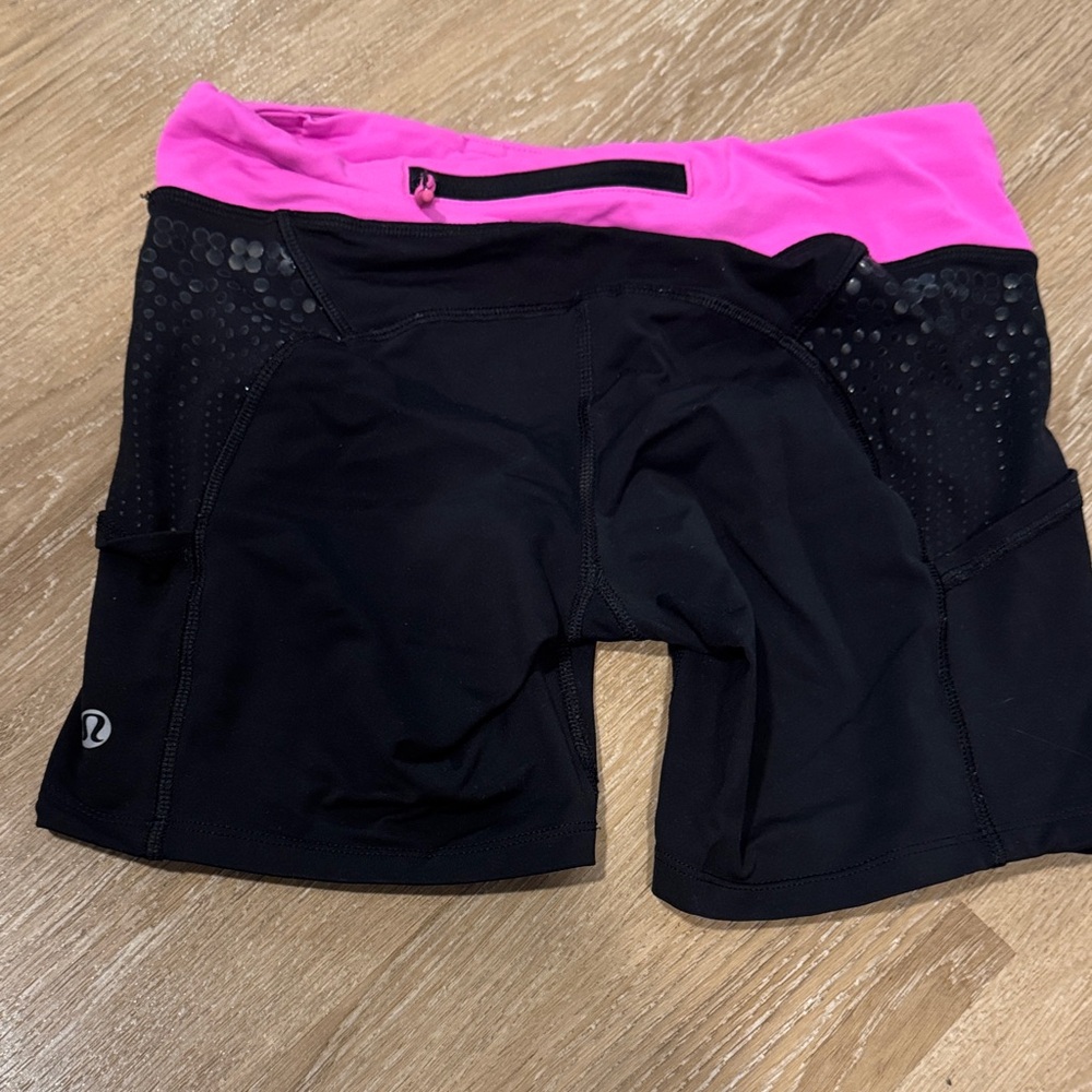 lululemon athletica Womens Black Shorts with Pink Waistband 6